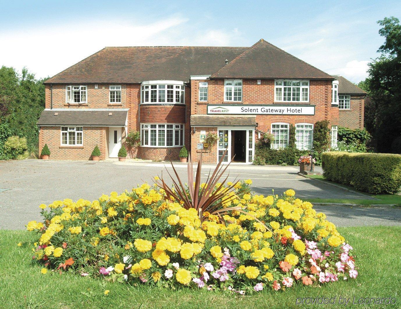 Travelrest Fareham Solent Gateway Hotell Exteriör bild