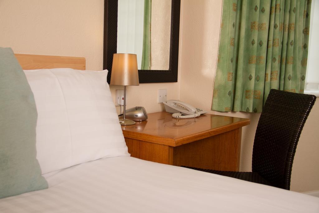Travelrest Fareham Solent Gateway Hotell Exteriör bild